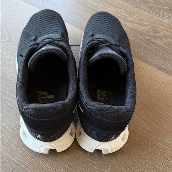 On Cloud 5 Running Women Shoes Size 10 - Picture 5 of 9